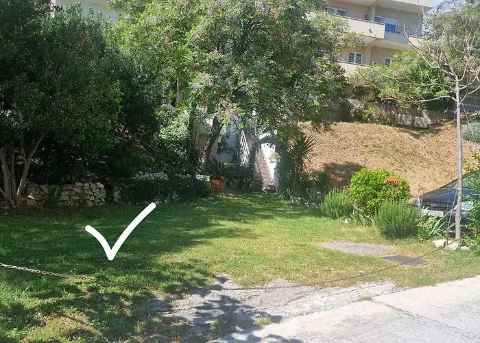 Apartments R