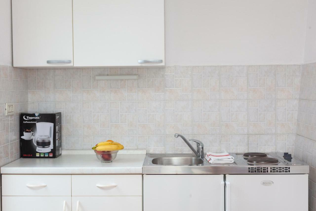 R Apartment *