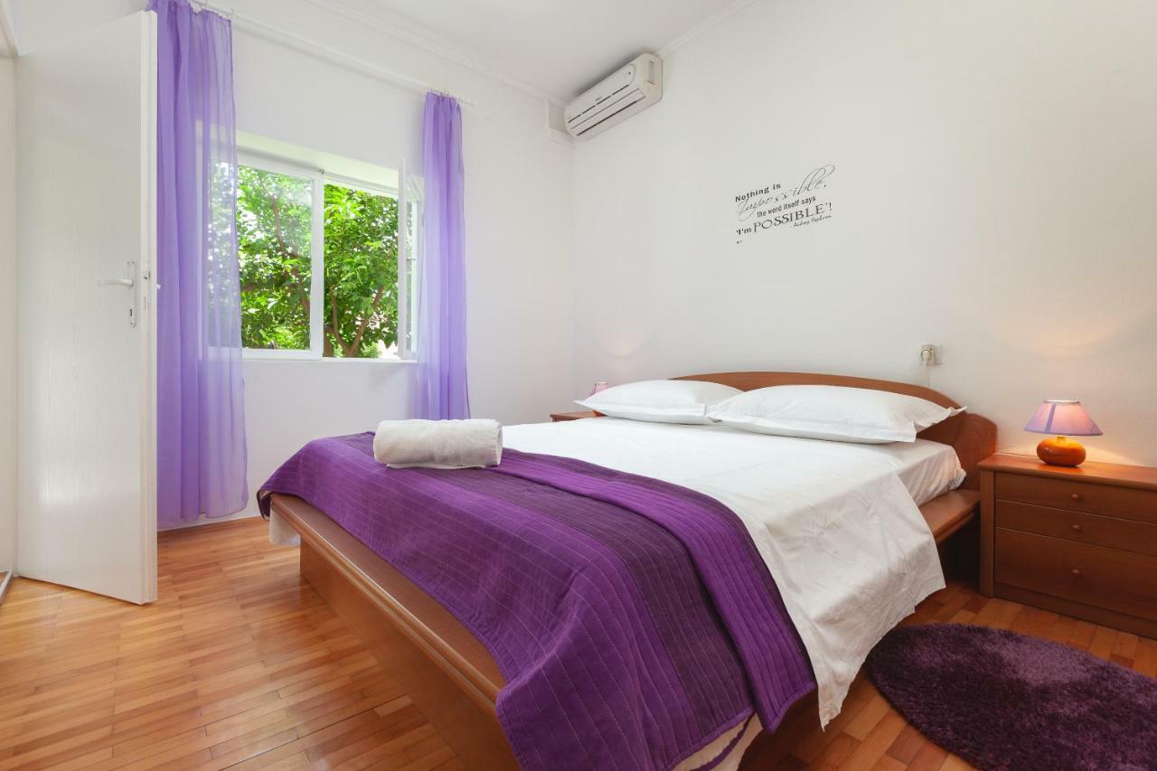 R Apartment Makarska